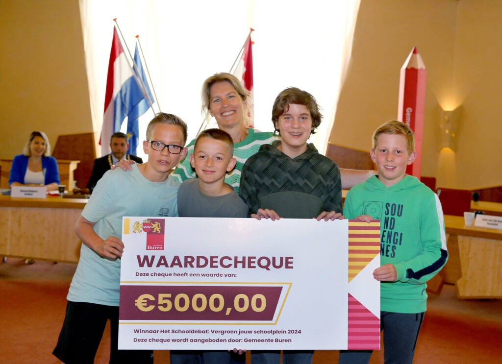 Foto winnaars groene schoolpleinen schooldebat